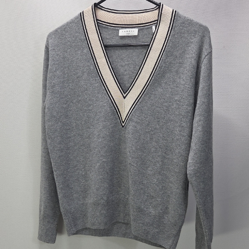 Sandro Gray V-Neck Sweater with Cream Accents